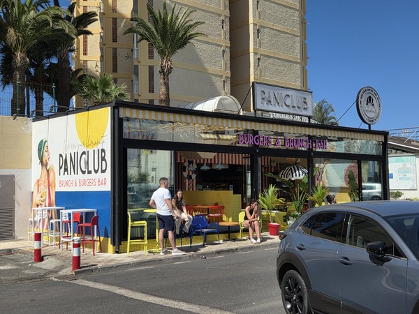 Paniclub – Burgers & Brunch Bar